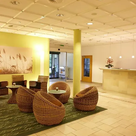 Sonnenhotel Feldberg Am Mit Schwimmbad, Sauna Und Dampfbad Feldberger Seenlandschaft