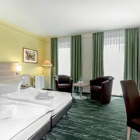 Sonnenhotel Feldberg Am Mit Schwimmbad, Sauna Und Dampfbad Hotel Feldberger Seenlandschaft