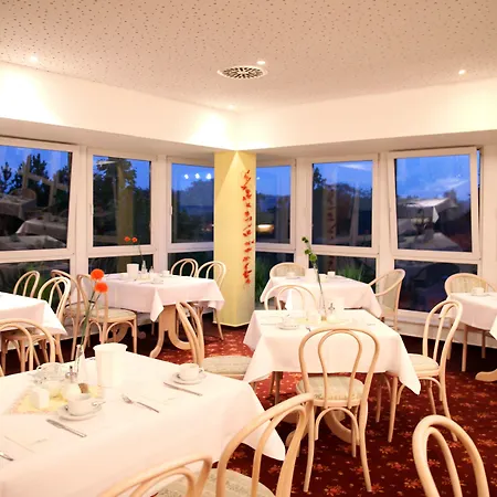 Sonnenhotel Feldberg Am Mit Schwimmbad, Sauna Und Dampfbad Feldberger Seenlandschaft