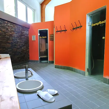 Ξενοδοχείο Sonnenhotel Feldberg Am Mit Schwimmbad, Sauna Und Dampfbad Feldberger Seenlandschaft