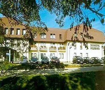 Hotel Sonnenhotel Feldberg Am Mit Schwimmbad, Sauna Und Dampfbad Feldberger Seenlandschaft